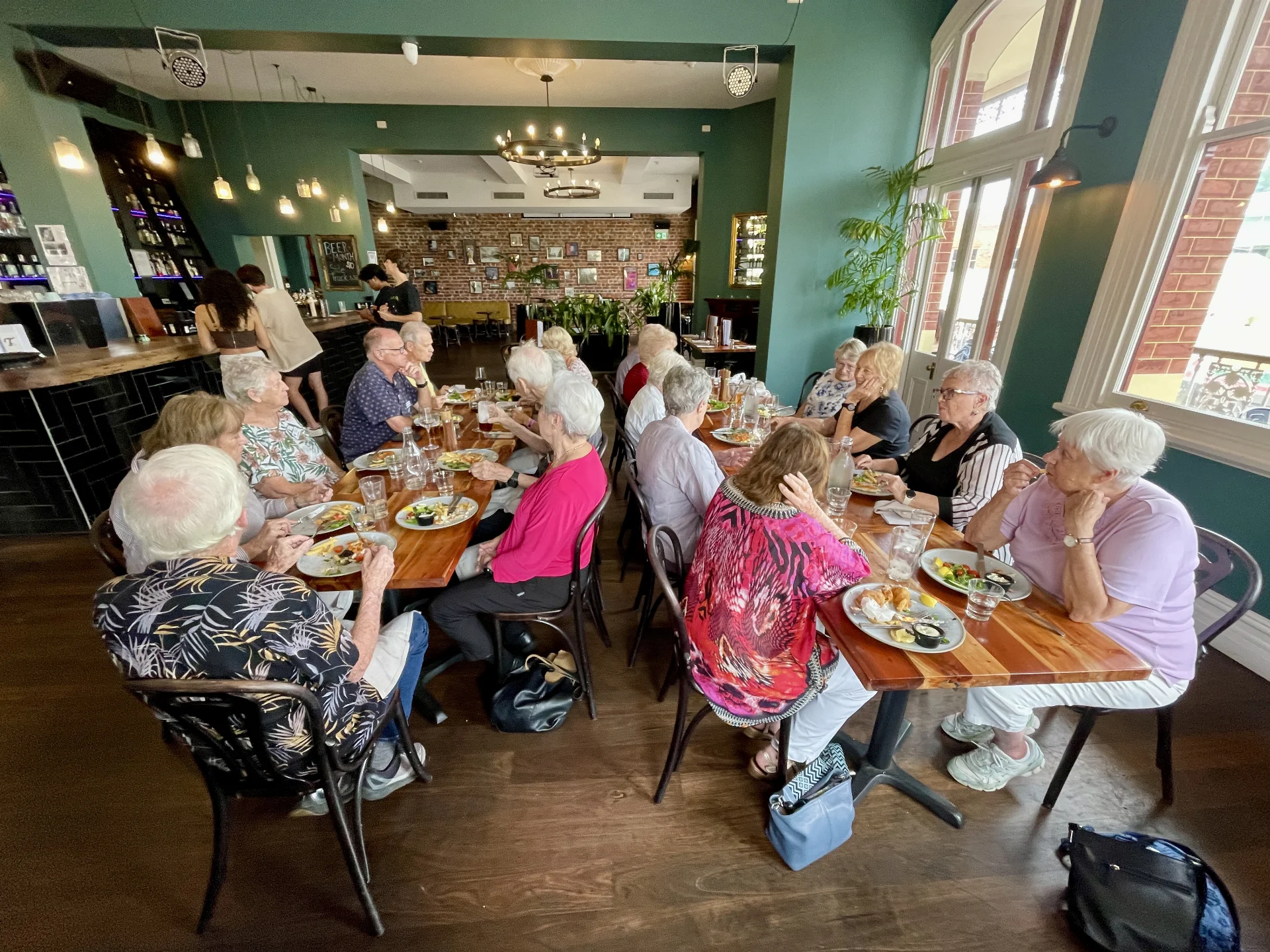 Tour and Lunch at the National Hotel Freemantle